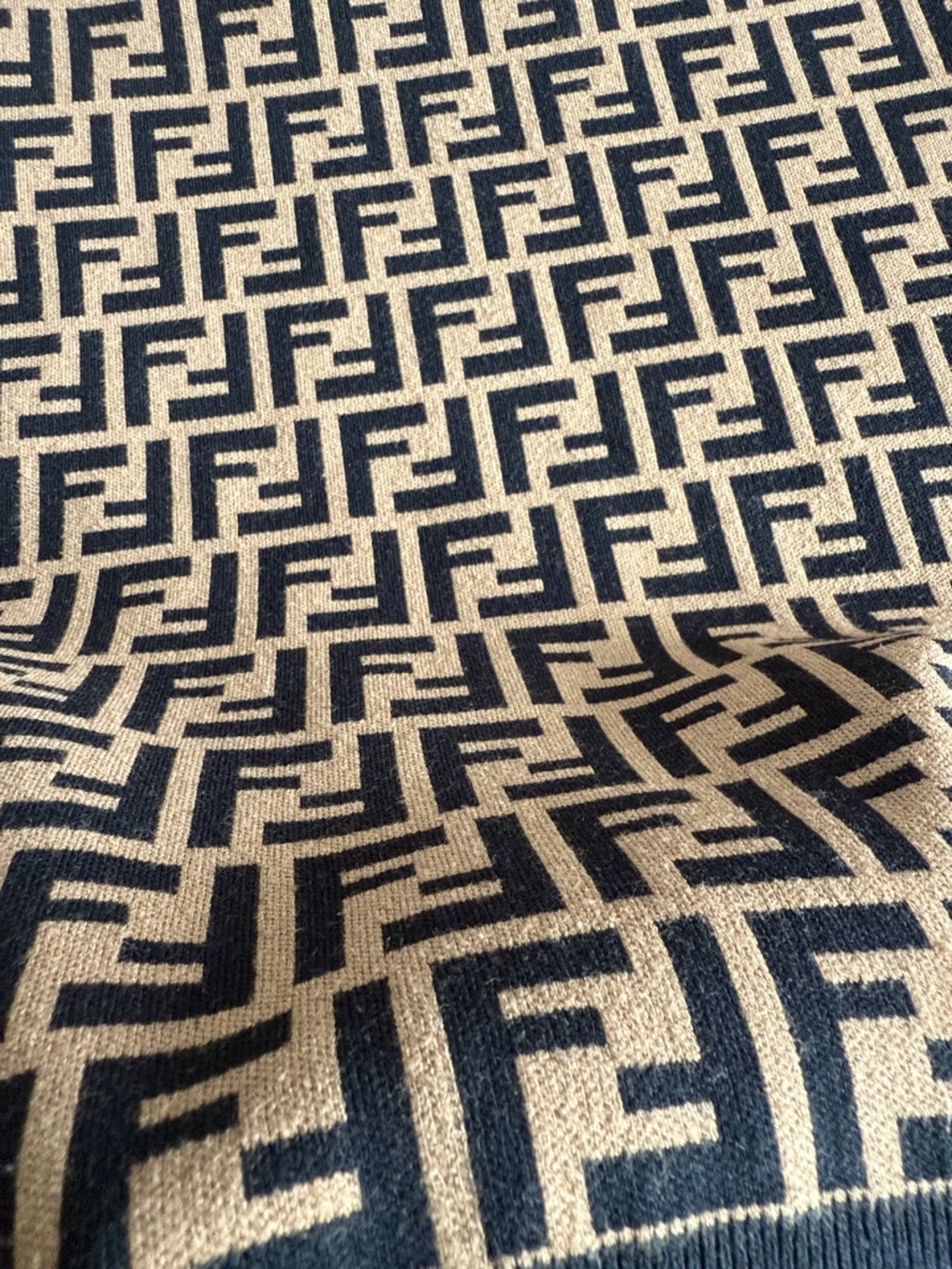 FENDI Sweater Fabric FF Motif Sweater Short Sleeve Size 44 - Picture 14 of 14
